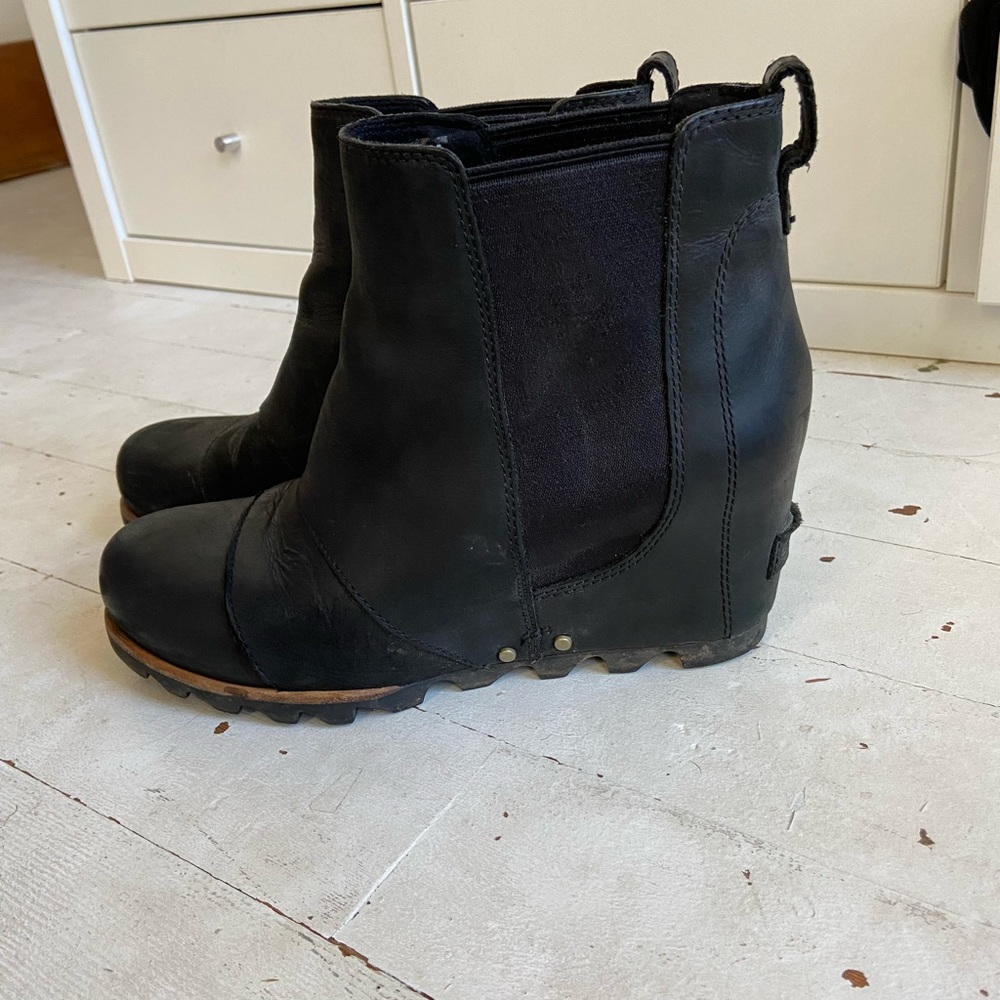 Sorel joan of arctic wedge bootie